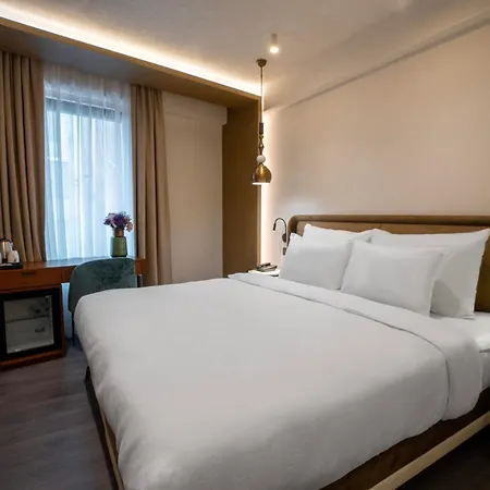 Smart And Simple Karakoy Hotel