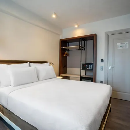 Smart And Simple Karakoy Отель