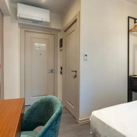 ホテル Smart And Simple Karakoy *