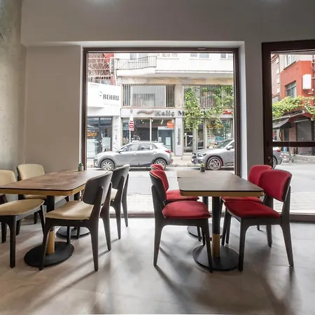 ホテル Smart And Simple Karakoy *