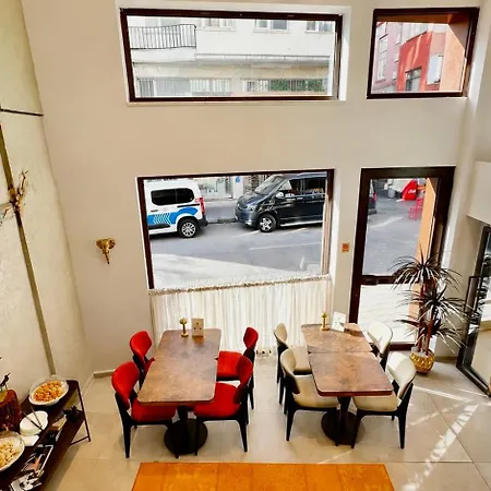 Smart And Simple Karakoy 3*