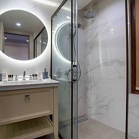 Smart And Simple Karakoy Hotel