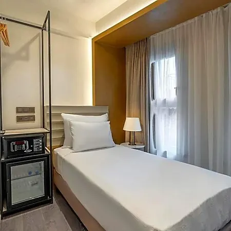 Smart&simple Karakoy 3*