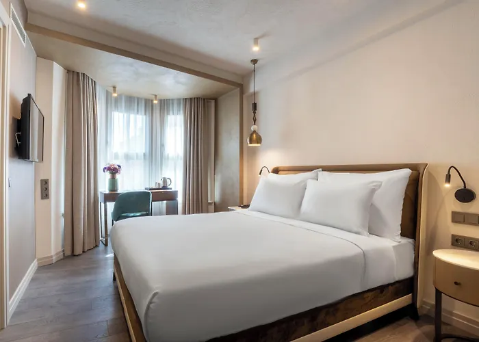 Smart And Simple Karakoy Hotel