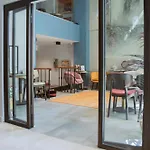 Smart And Simple Karakoy