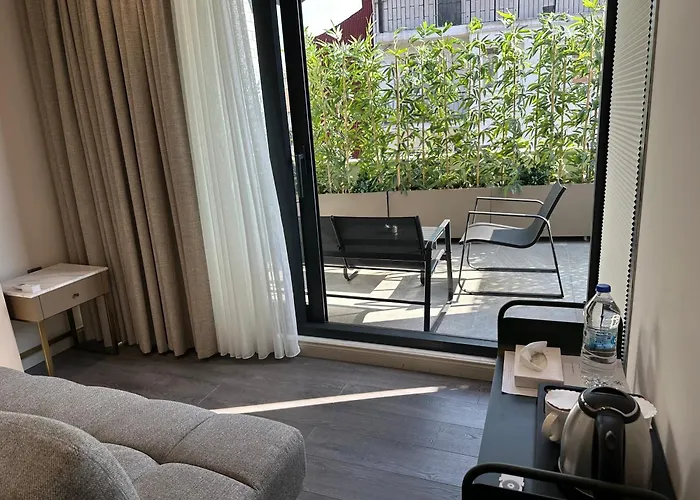 Smart And Simple Karakoy