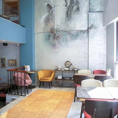 Smart And Simple Karakoy Hotel